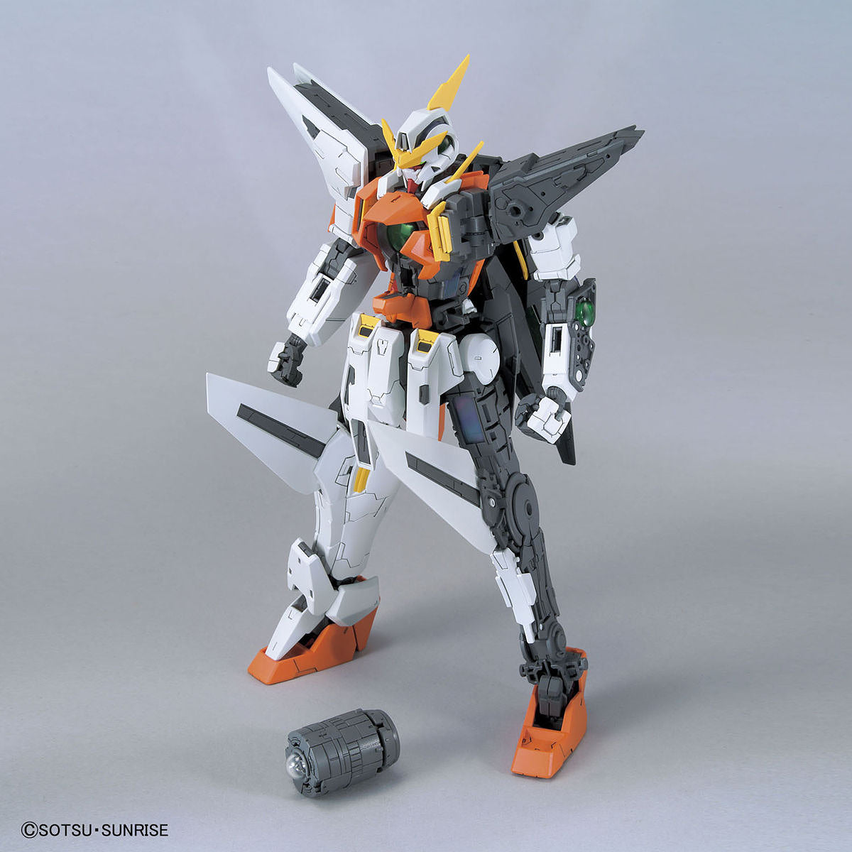 Bandai Master Grade GN-003 Gundam Kyrios