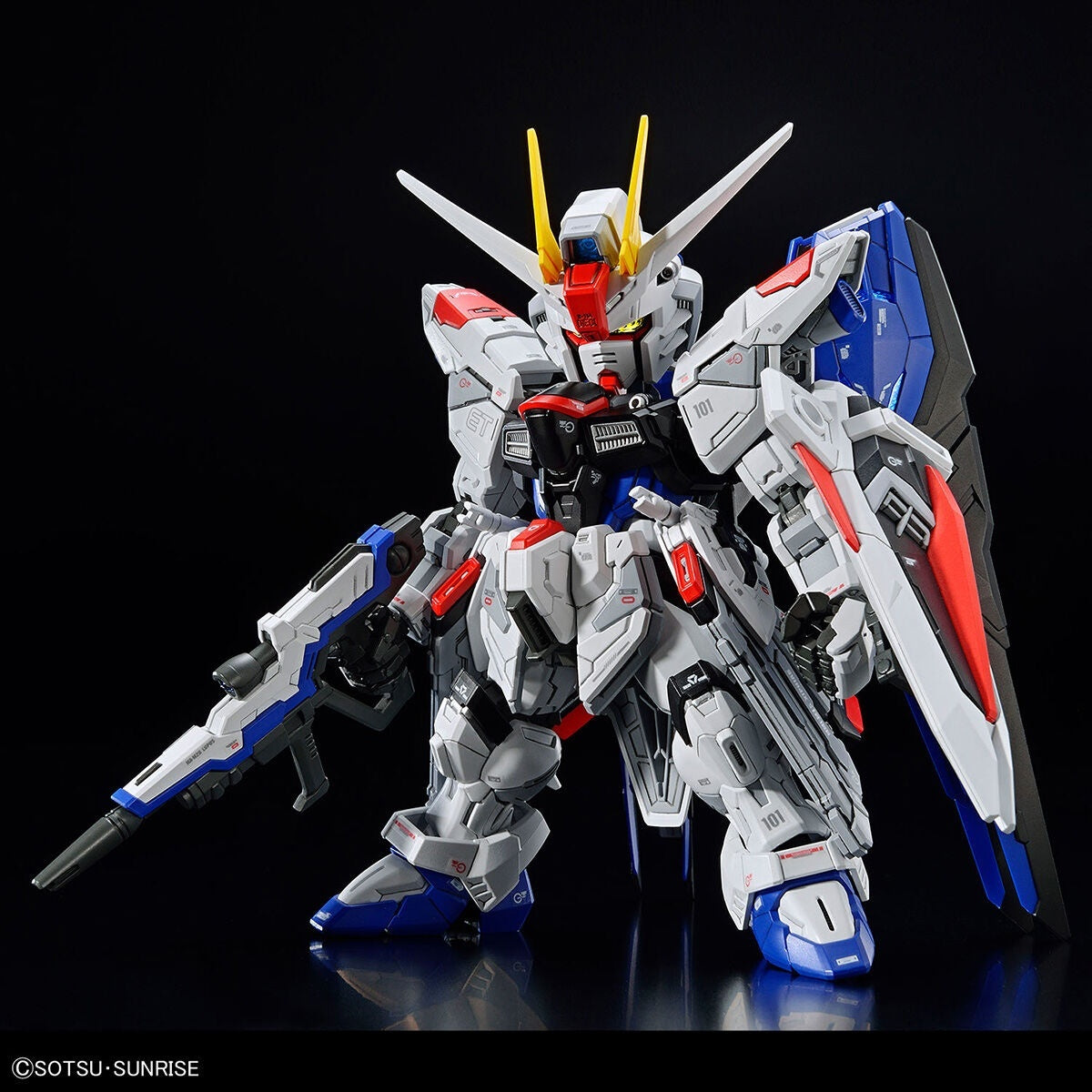 Bandai Master Grade SD Freedom Gundam