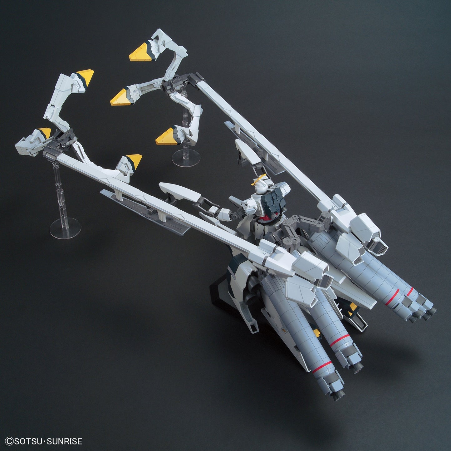 Bandai High Grade UC Narrative Gundam A-Packs Gundam 04