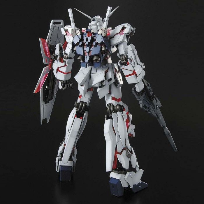 Bandai Master Grade 1/100 RX-0 Unicorn Gundam