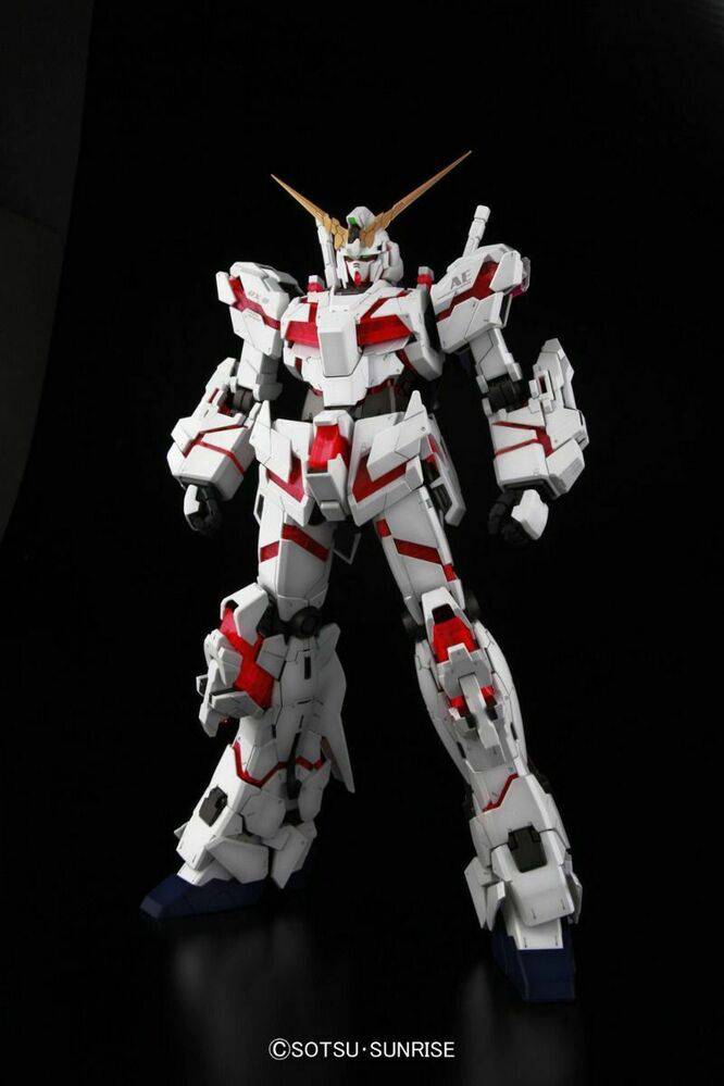 Bandai Perfect Grade 1/60 RX-0 Unicorn Gundam