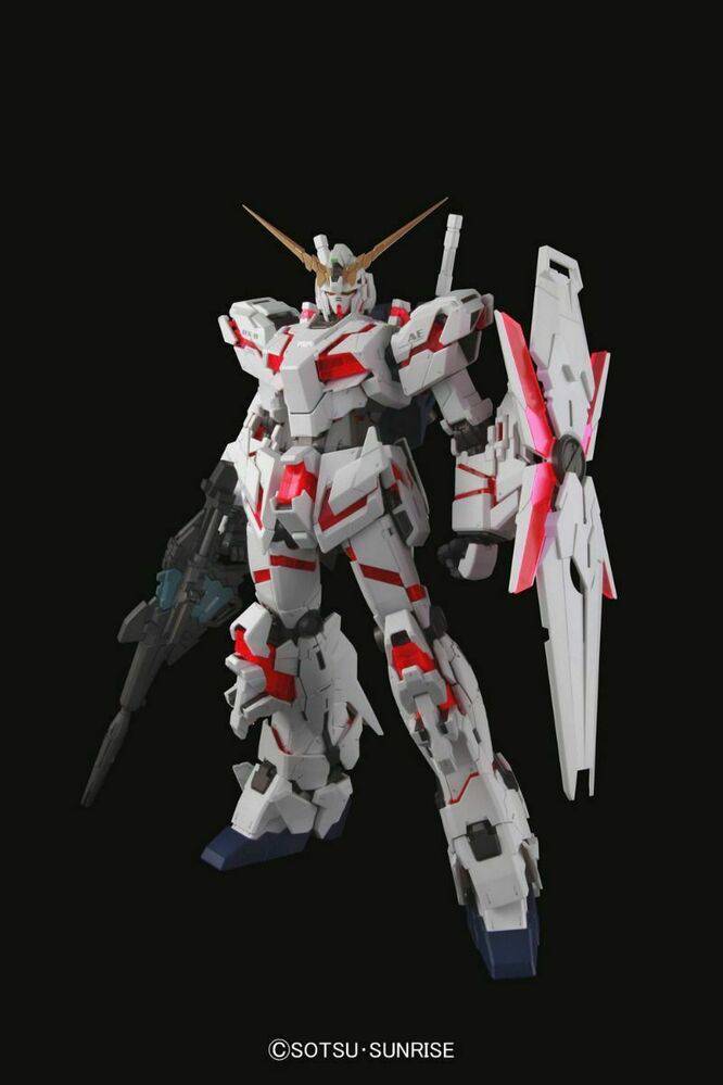 Bandai Perfect Grade 1/60 RX-0 Unicorn Gundam