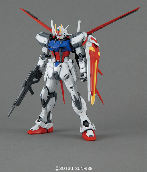 Bandai Master Grade Aile Strike Gundam 01