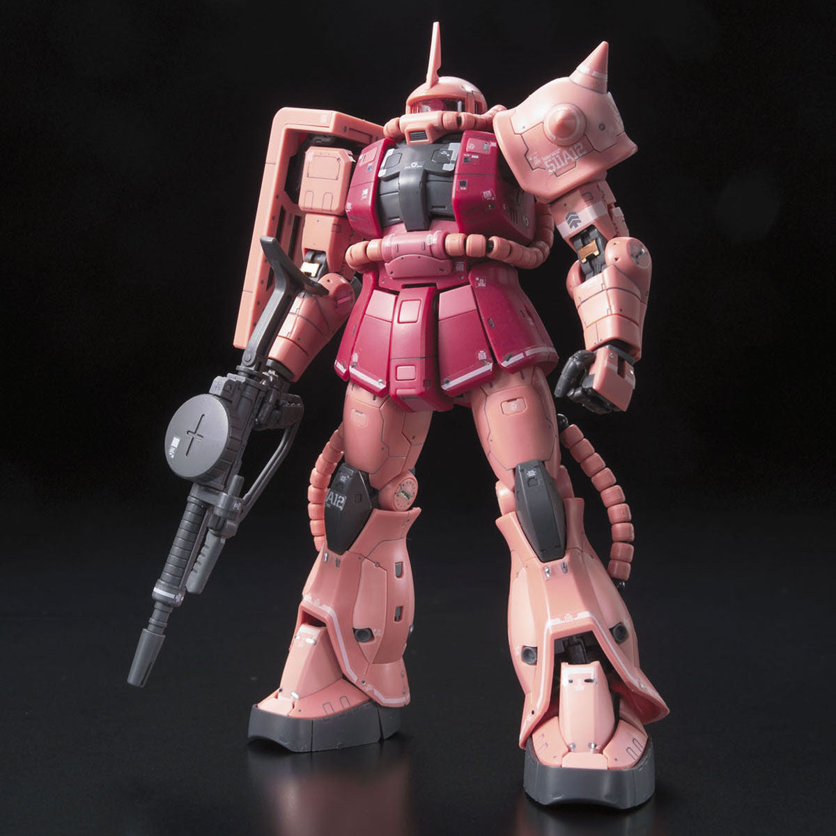 Bandai Real Grade MS-06S Char's Zaku II 01