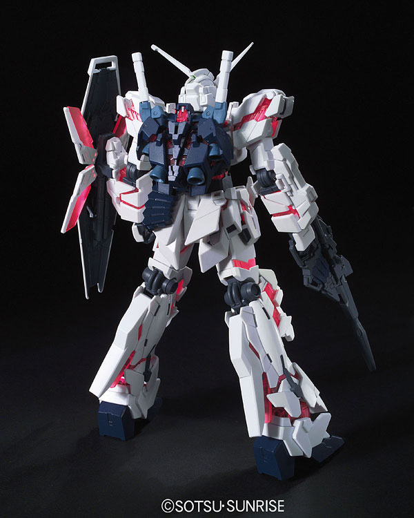 Bandai High Grade Universal Century  RX-0 Unicorn Gundam [Destroy Mode] 02