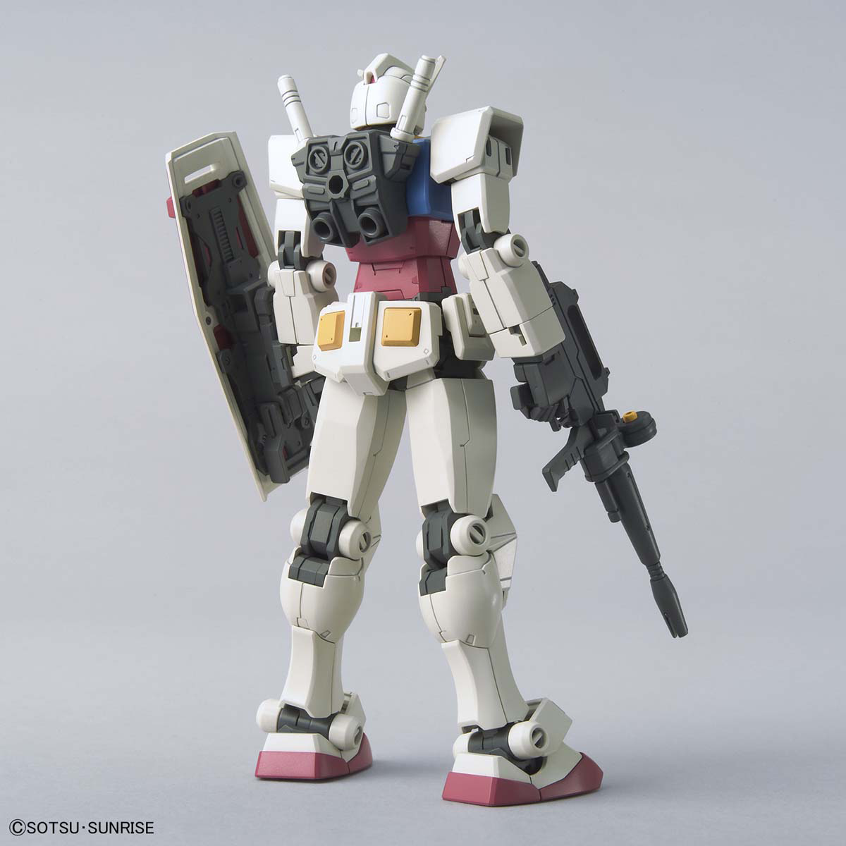 Bandai High Grade RX-78-2 Gundam [Beyond Global] 03