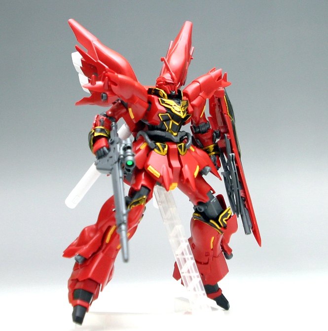 Bandai High Grade UC Sinanju  02