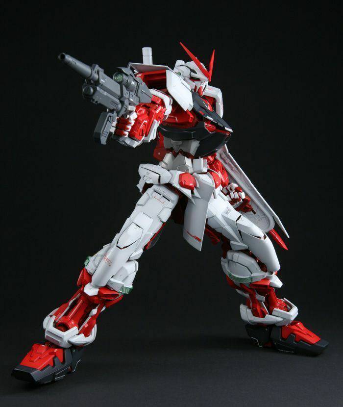 Bandai Perfect Grade Gundam Astray [Red Frame] 01